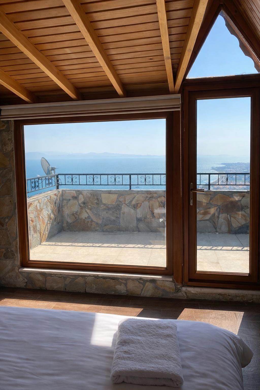 Habitación doble, balcón | Escritorio, cortinas blackout, insonorización y wifi gratis 