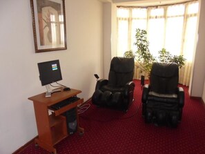 Living area - Pacific Hotel (Addis Ababa)