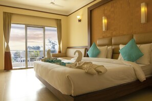 Habitación Premium doble, 1 cama doble, no fumadores | Escritorio y ropa de cama