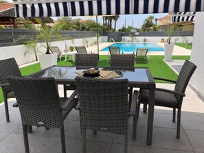 Lägenhet - 2 sovrum - uteplats - utsikt mot poolen | Terrass/Patio