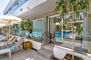 Family Room with Land View | Odadan manzara