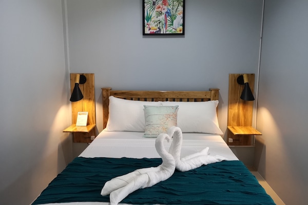 Deluxe Double Room | Individually decorated, individually furnished, desk, soundproofing