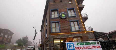 Façade de lâhĂ©bergement