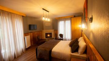 Deluxe Room | Free WiFi, bed sheets