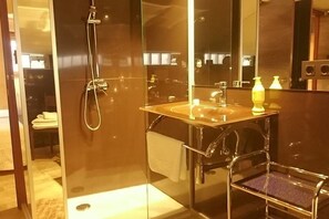 Suite (08 Picu Urriellu) | Bathroom