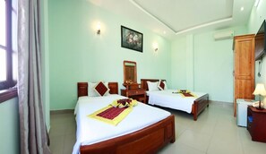 Habitación familiar | Minibar, escritorio y wifi gratis 