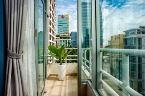 Studio | City view - Lancaster Ho Chi Minh (Ho Chi Minh City)
