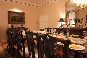 Dining - Kilchoman House & Cottages (Islay Island)