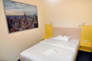 Ropa de cama hipoalergénica, escritorio, cunas gratuitas y wifi gratis 