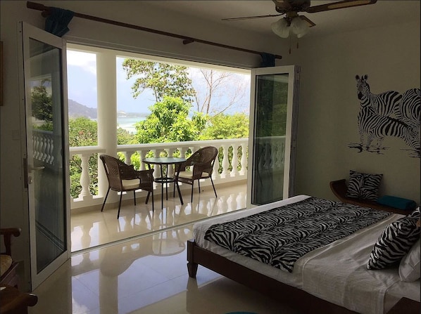 Classic Villa, Multiple Beds
