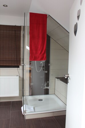 Bathroom - Ferienwohnung Bergisch Land (Wermelskirchen)