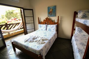 Minibar, free WiFi, bed sheets