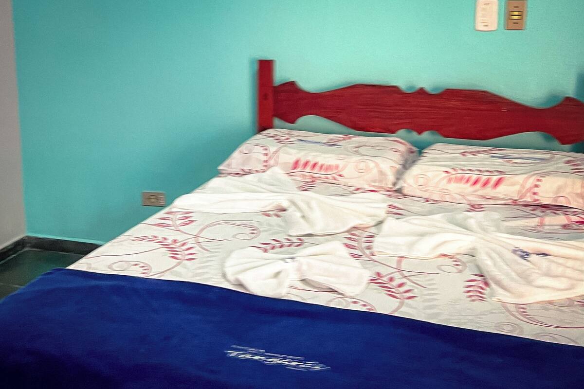 Familien-Vierbettzimmer | Minibar, kostenloses WLAN, Bettwäsche