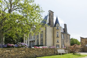 Front of property - Château du Grand Val (Combourg)