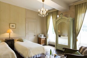 Castle | 7 bedrooms, individually decorated, individually furnished, desk - Château du Grand Val (Combourg)