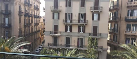 Shared Dormitory, Mixed Dorm, Shared Bathroom | Balkoni