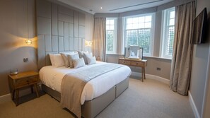 In-room safe, desk, iron/ironing board, free WiFi