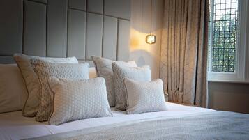 Two Bed Apartment | Tallelokero huoneessa, työpöytä, silitysrauta/-lauta, ilmainen Wi-Fi