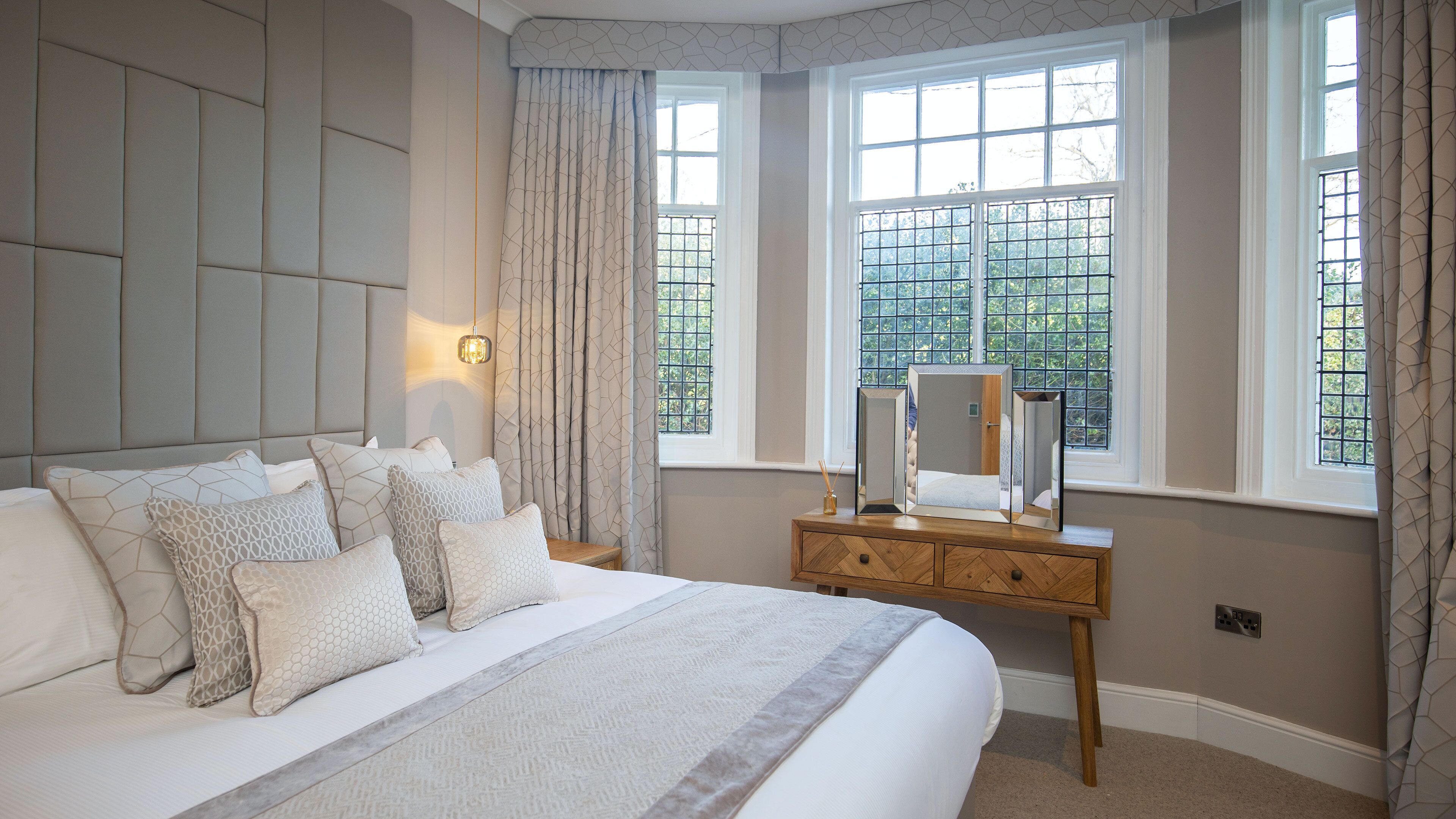 1 bedroom, in-room safe, desk, iron/ironing board