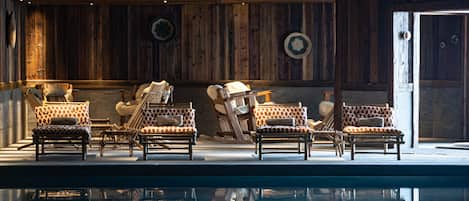 Indoor pool, pool loungers