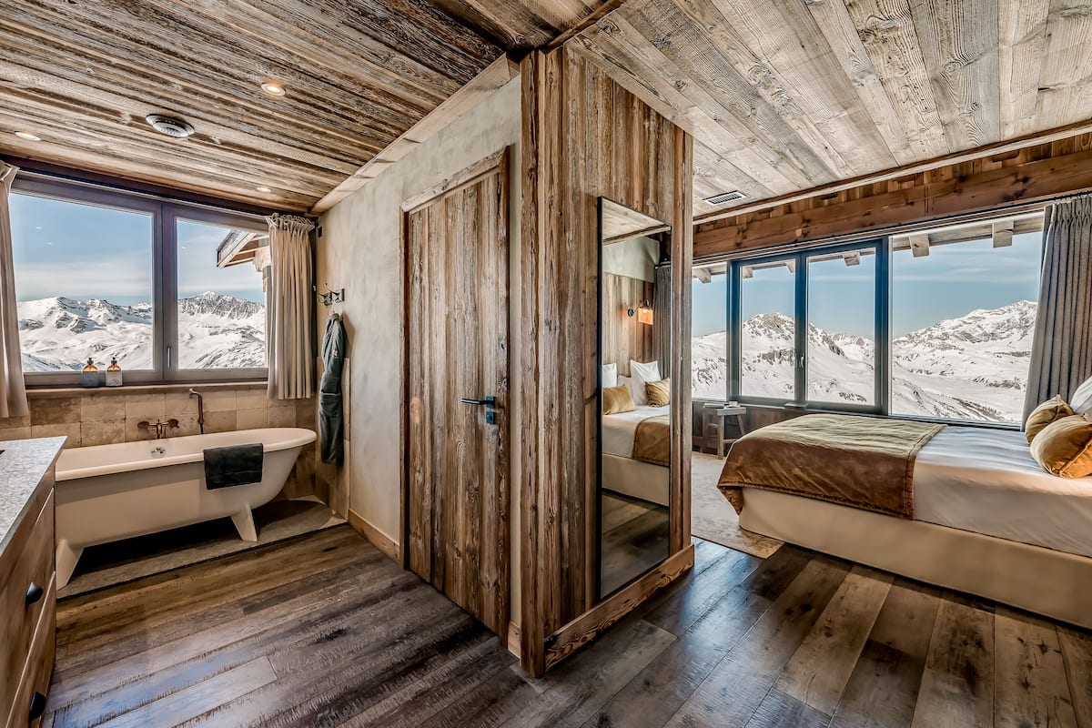 Deluxe Penthouse, Multiple Bedrooms, Mountain View