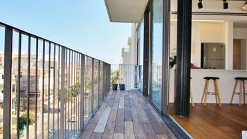 Luxury Apartment, Multiple Beds
