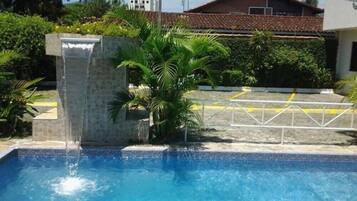 Piscina externa