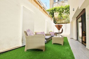 Luxus-Stadtwohnung, Mehrere Betten, Nichtraucher | Essbereich im Zimmer