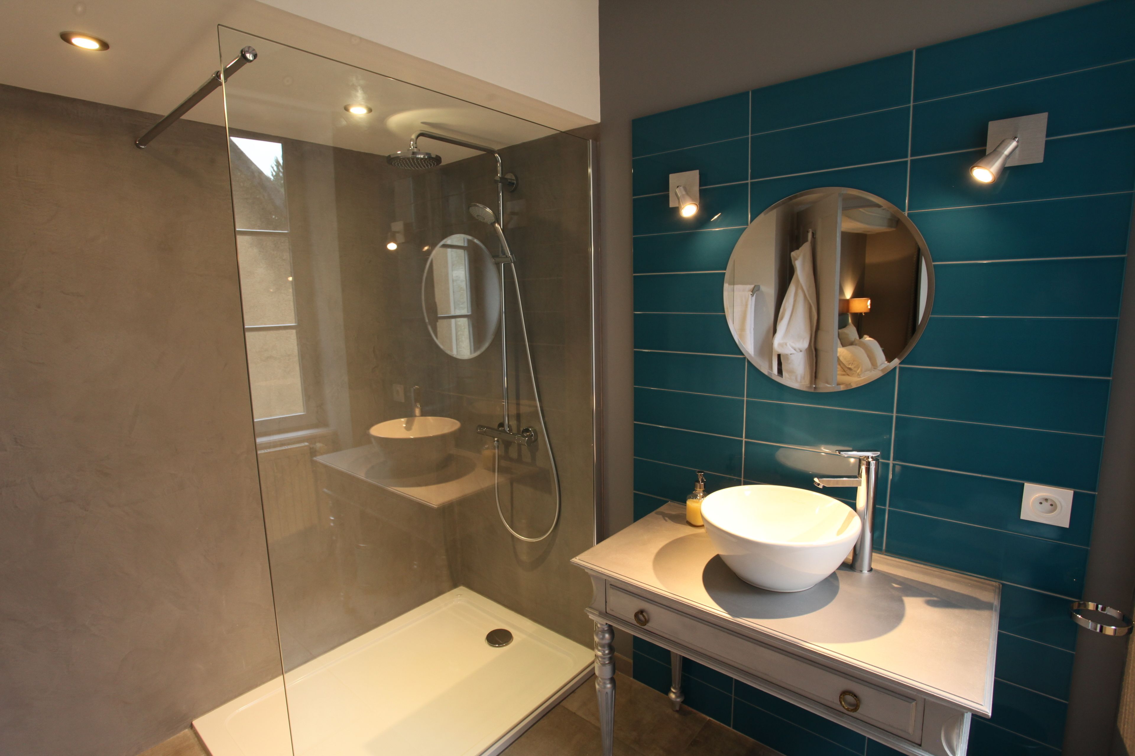 Double or Twin Room (Cosy) | Bathroom | Hair dryer, bathrobes, towels