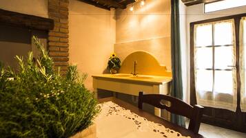 Lägenhet Economy - 1 sovrum (Via Borgo,10) | Matservice på rummet