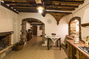 Apartment, 1 Bedroom, Hill View (Piazza della Chiesa, 19) | Private kitchen | Full-size fridge, stovetop, espresso maker, electric kettle - Le Dame del Borgo (Sassetta)