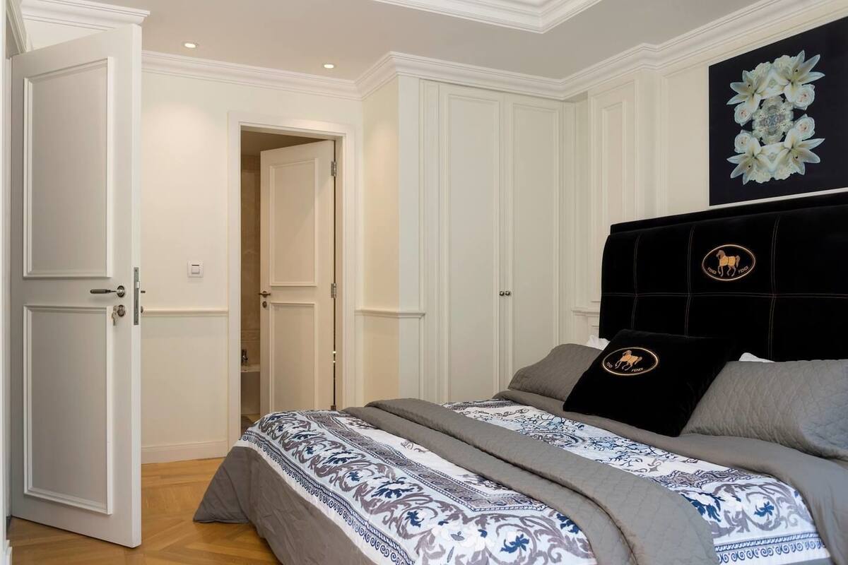 Coffres-forts dans les chambres, bureau, rideaux occultants