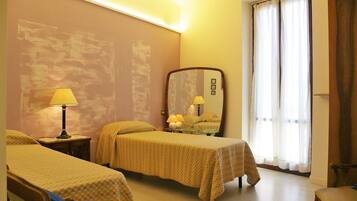 Ljudisolering, extrasängar, gratis wi-fi och sängkläder