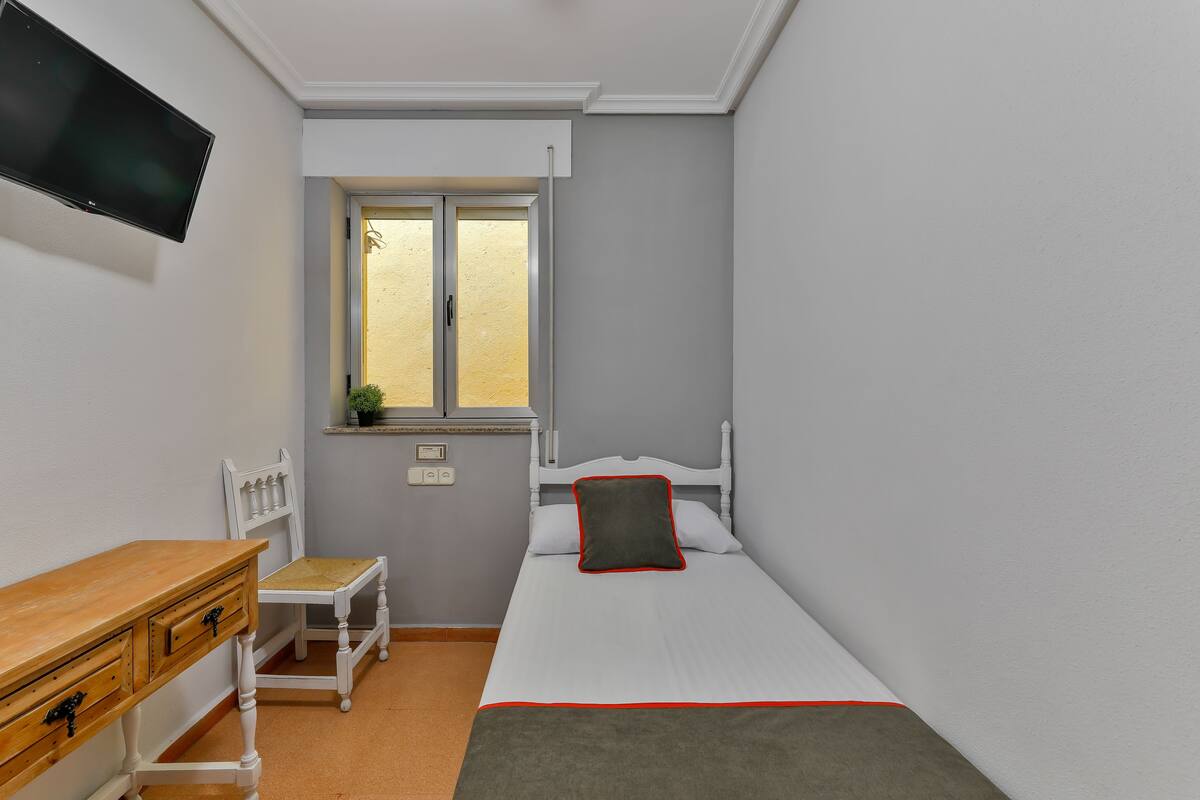 Single Room