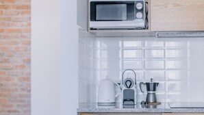 Lägenhet Premium | Eget kök | Kylskåp, mikrovågsugn, spishäll och diskmaskin