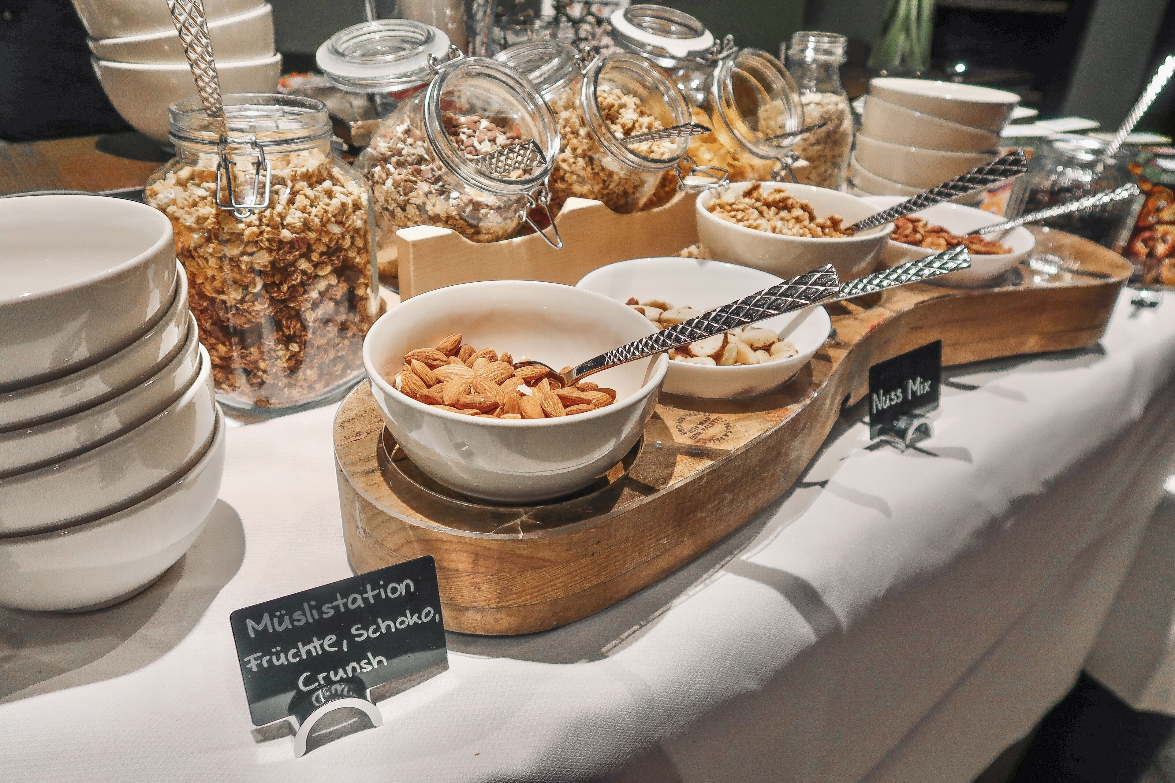 dinner served, regional cuisine, garden views