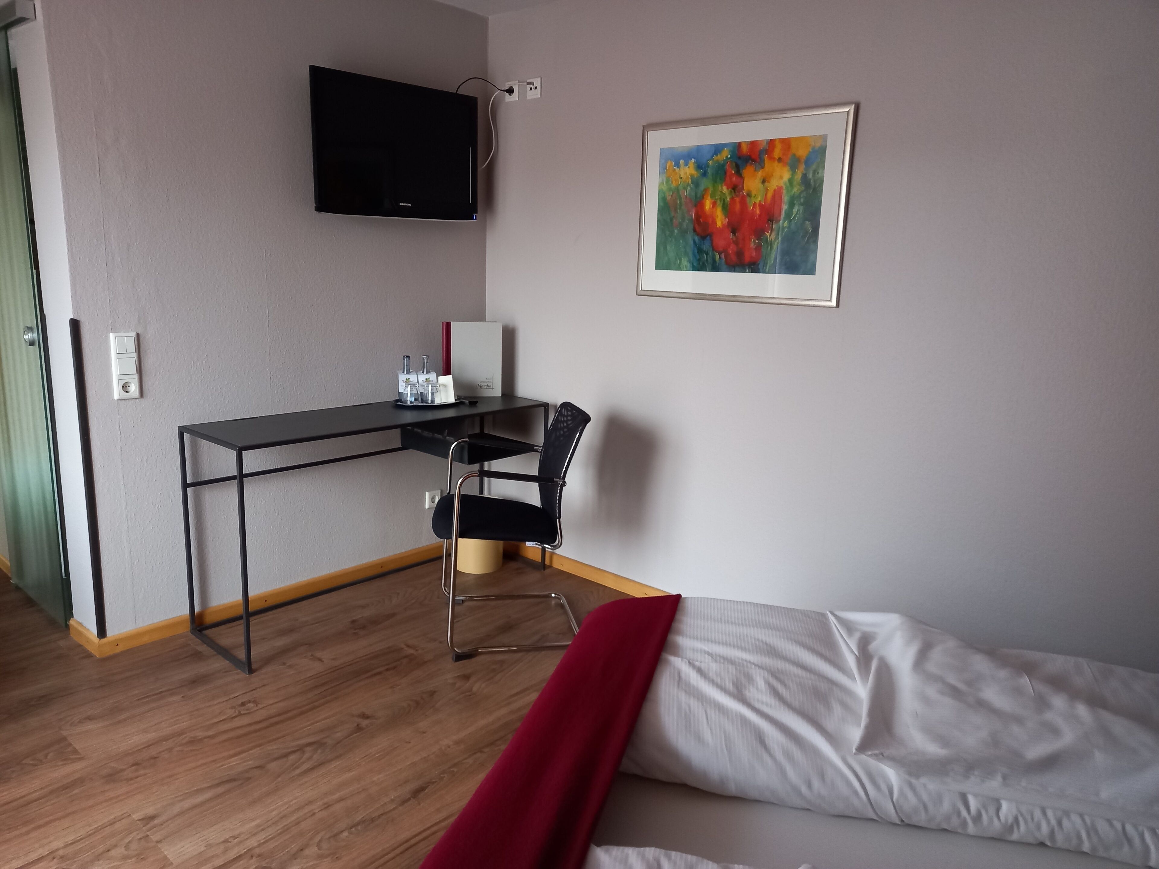 standard double room | desk, blackout curtains, iron/ironing board, free wifi
