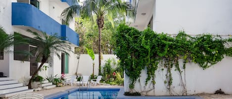 Alberca al aire libre