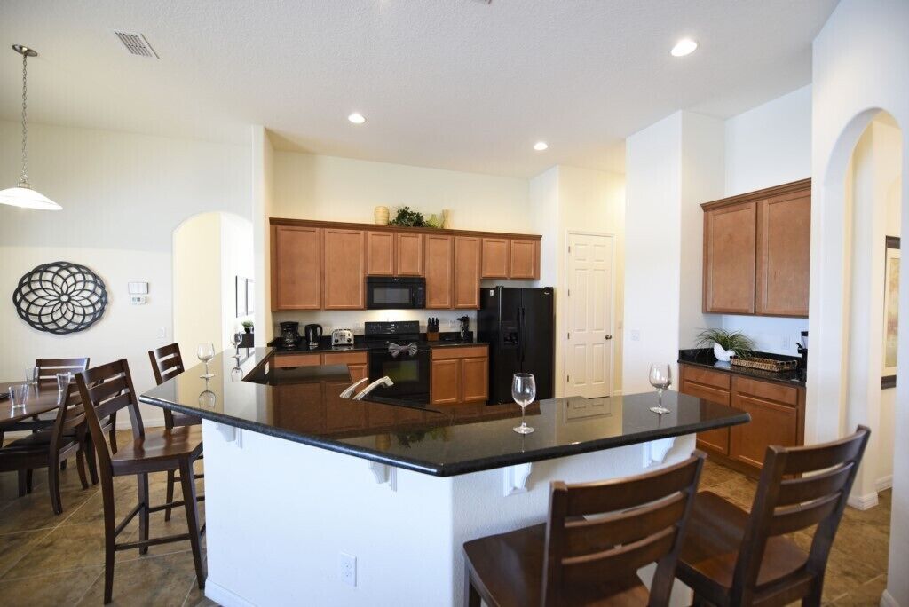 House, Multiple Beds, Private Pool, Pool View | Private kitchen | Fridge, microwave, oven, stovetop