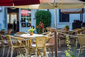 Sundeck - Hotel ElbRivera Alt Prester (Magdeburg)