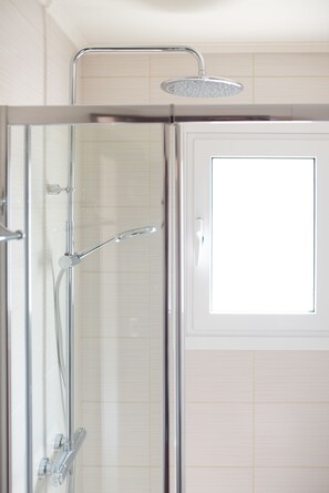 Deluxe Apartment | Bathroom shower - Luxury Loft Lefkas (Lefkada)