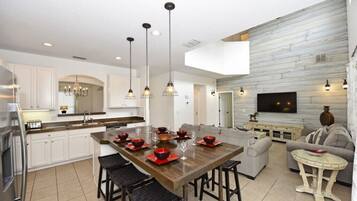 House, Multiple Beds, Private Pool, Pool View | Private kitchen | Fridge, microwave, oven, stovetop