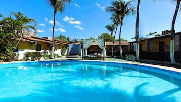Outdoor pool, open 8 AM to 8 PM, pool loungers