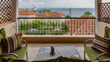 Double Room, 1 Double Bed, Non Smoking | Balcony