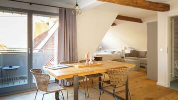 Family Condo (407) | 1 bedroom, individually decorated, individually furnished