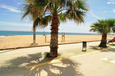 HomeHolidaysRentals  Maritim V