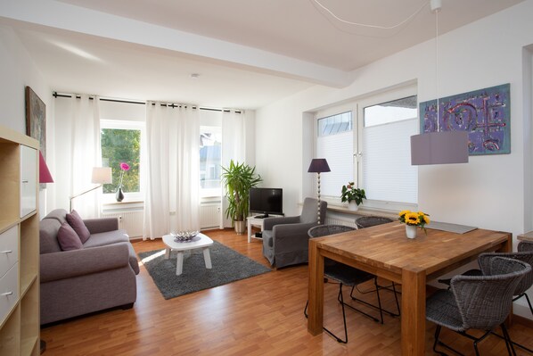 1 bedroom, individually decorated, iron/ironing board, free WiFi - Wertschätzter III - Paulinenstr. (Detmold)