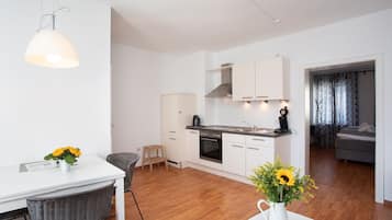 Condo, 1 Bedroom | Private kitchen | Fridge, oven, stovetop, dishwasher