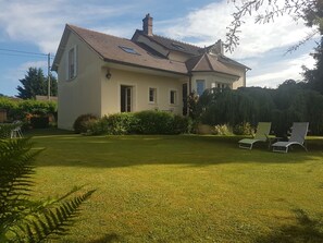 Front of property - La Montignonne (Montigny-sur-Loing)
