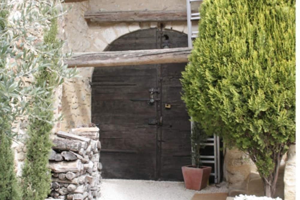 Maison d'hôtes La Cour des Lauriers - Flaux